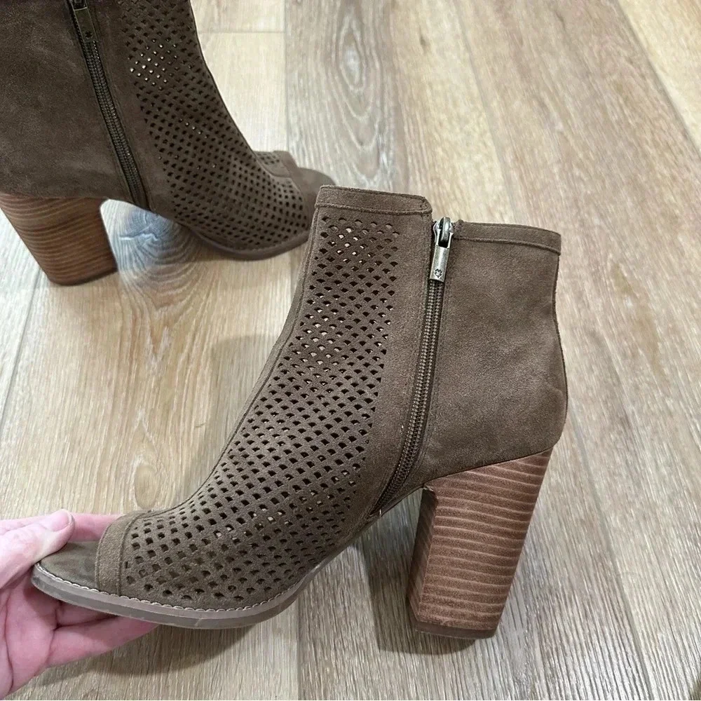 Lucky Brand Women's Lakyn Brown Leather Peep Toe Heeled Ankle Booties Sz 10 GUC